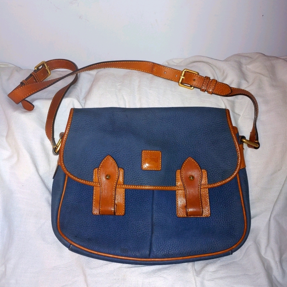 Dooney & Bourke crossbody bag